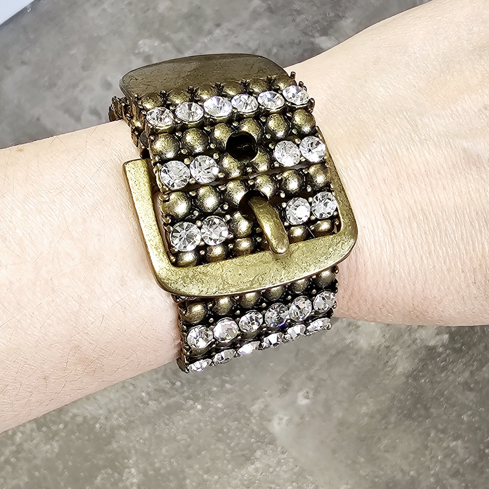 Stretchy Statement Buckle Bracelet